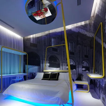 Hotel Th Street 4*